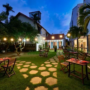 Legend Charm Boutique *** Hoi An